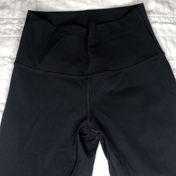 Lululemon Wunder Under Leggings - Picture 2 of 5